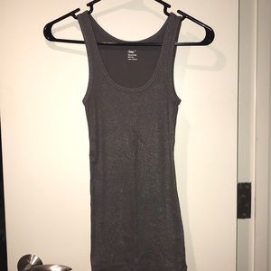 Fitted stretchy tank